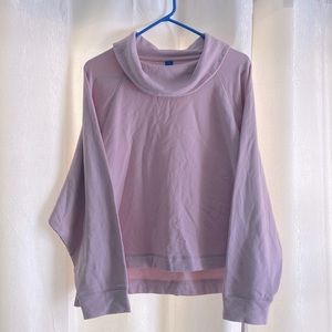 Scoop neck crop sweatshirt